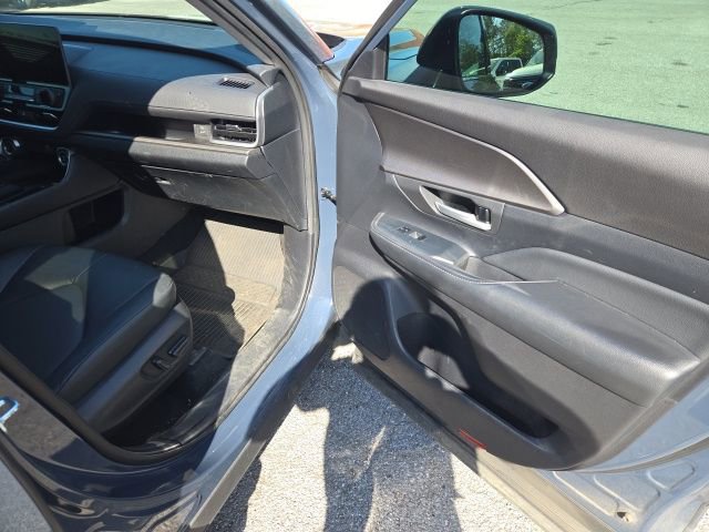 Used 2024 Toyota Grand Highlander XLE FWD image 10