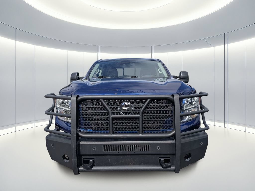 Used 2022 Nissan Titan SV w/ SV Convenience Package AWD/4WD image 8