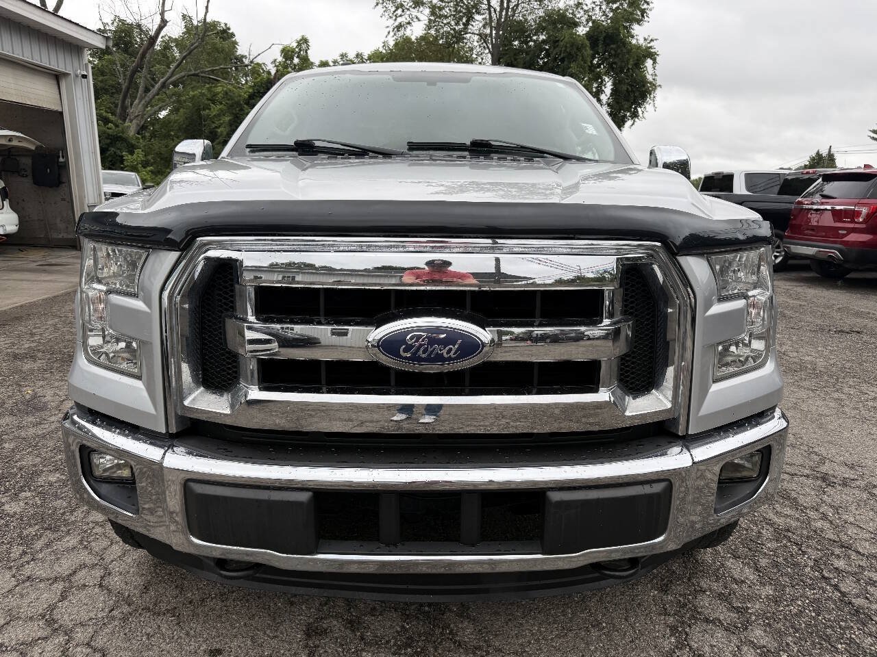 Used 2015 Ford F150 XLT AWD/4WD image 2