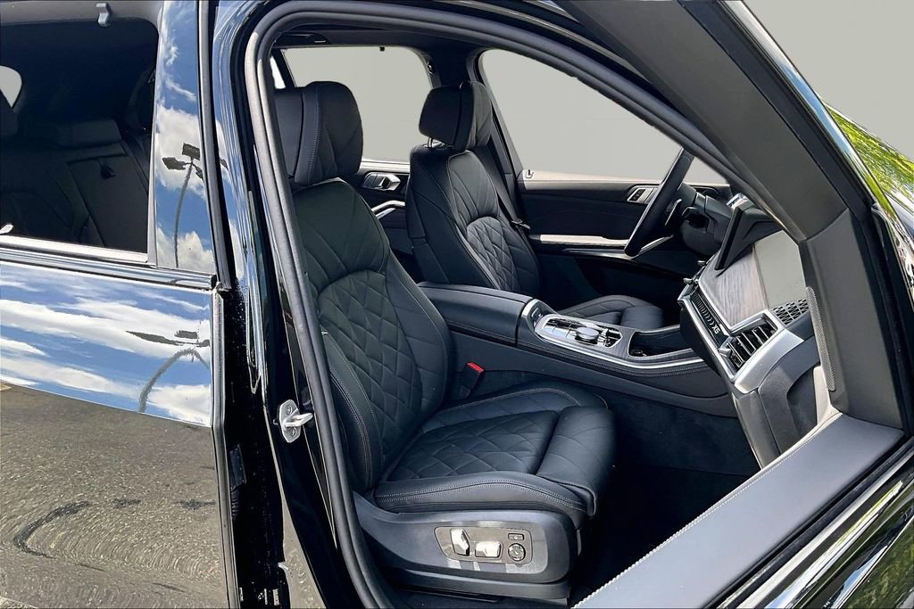 Used 2026 BMW X5 sDrive40i w/ M Sport Package RWD image 20