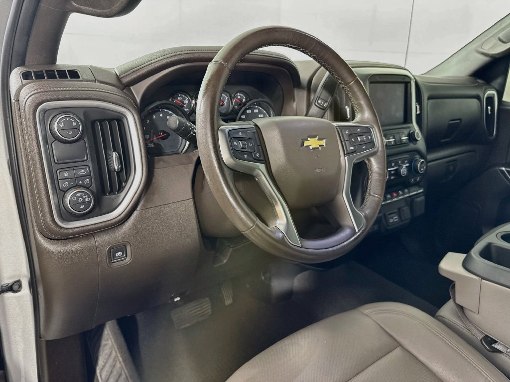 Used 2019 Chevrolet Silverado 1500 LTZ RWD image 9
