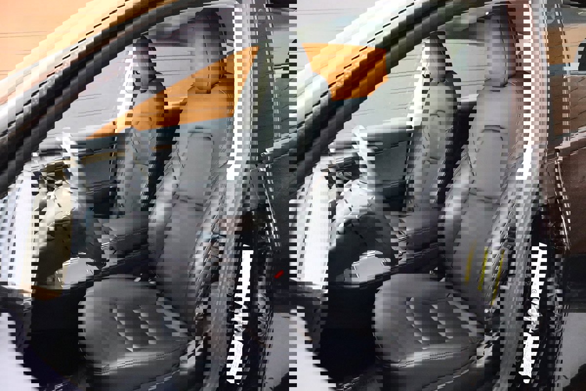 Used 2023 Tesla Model 3 Standard Range image 35