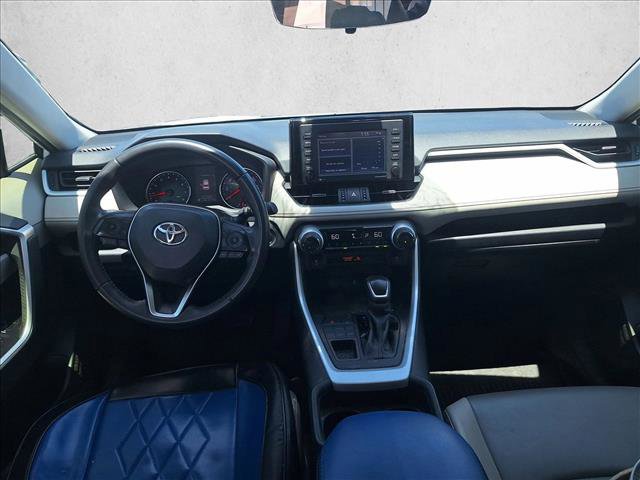 Used 2021 Toyota RAV4 XLE Premium AWD/4WD image 15