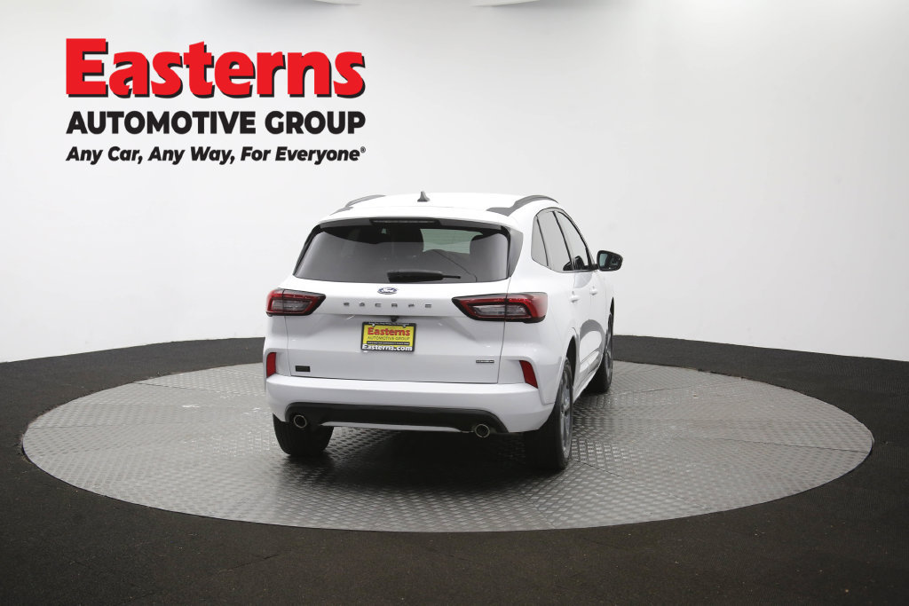 Used 2023 Ford Escape ST-Line Select AWD/4WD image 39