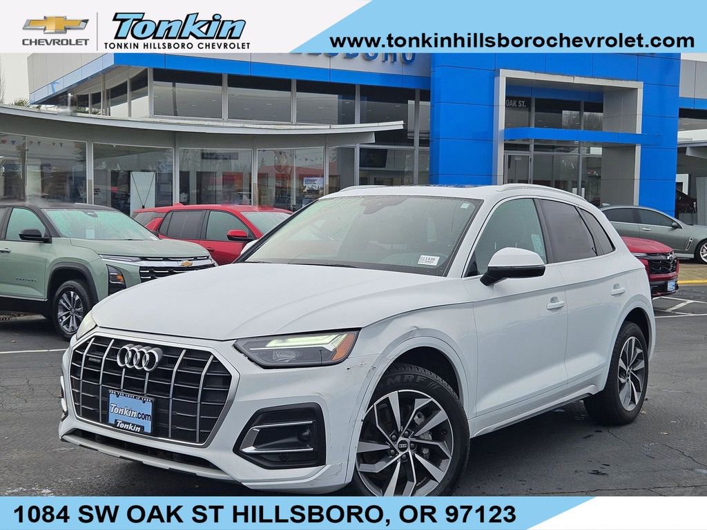 Used 2021 Audi Q5 2.0T Premium w/ Convenience Package image 1