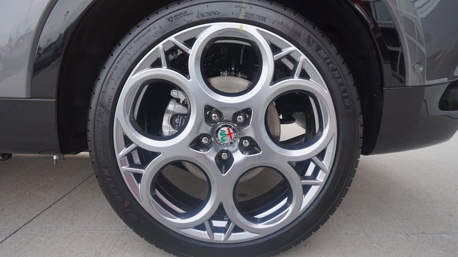 Used 2024 Alfa Romeo Tonale Ti w/ Active Assist Package image 8
