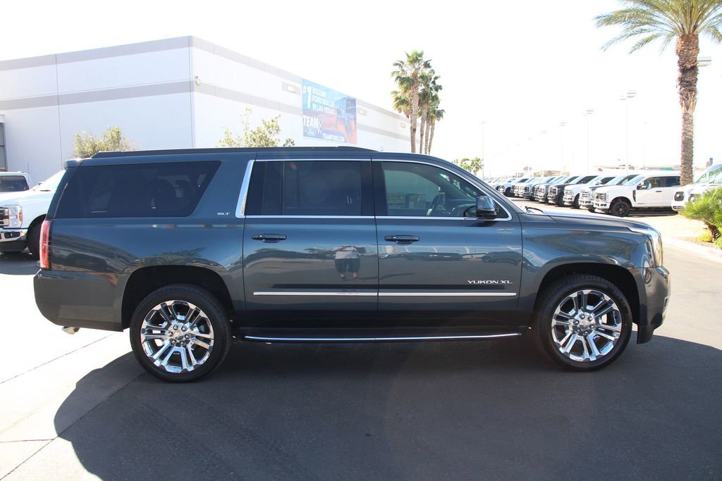 Used 2020 GMC Yukon XL SLT w/ Premium Edition image 9