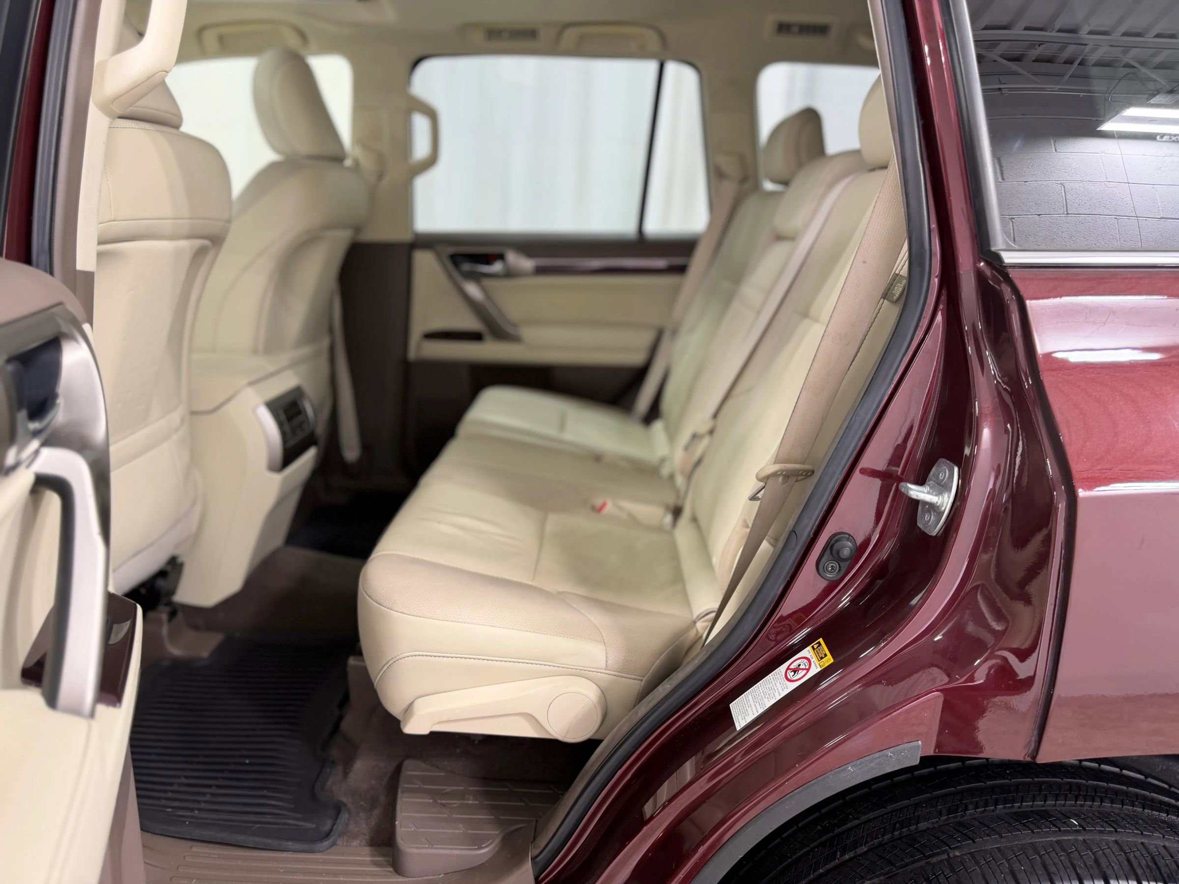 Used 2017 Lexus GX 460 Premium w/ Premium Package AWD/4WD image 38