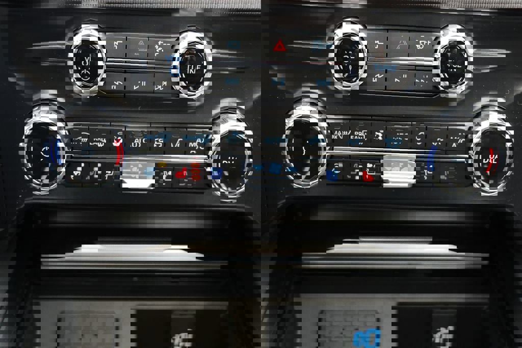 New 2026 Ford F450 Platinum w/ FX4 Off-Road Package image 35