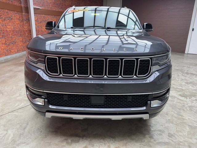 Used 2024 Jeep Wagoneer Series II w/ Flexible Seating Group image 8