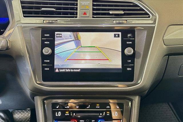 Used 2023 Volkswagen Tiguan SE FWD image 14