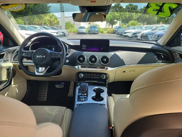 Used 2023 Kia Stinger GT2 RWD image 2