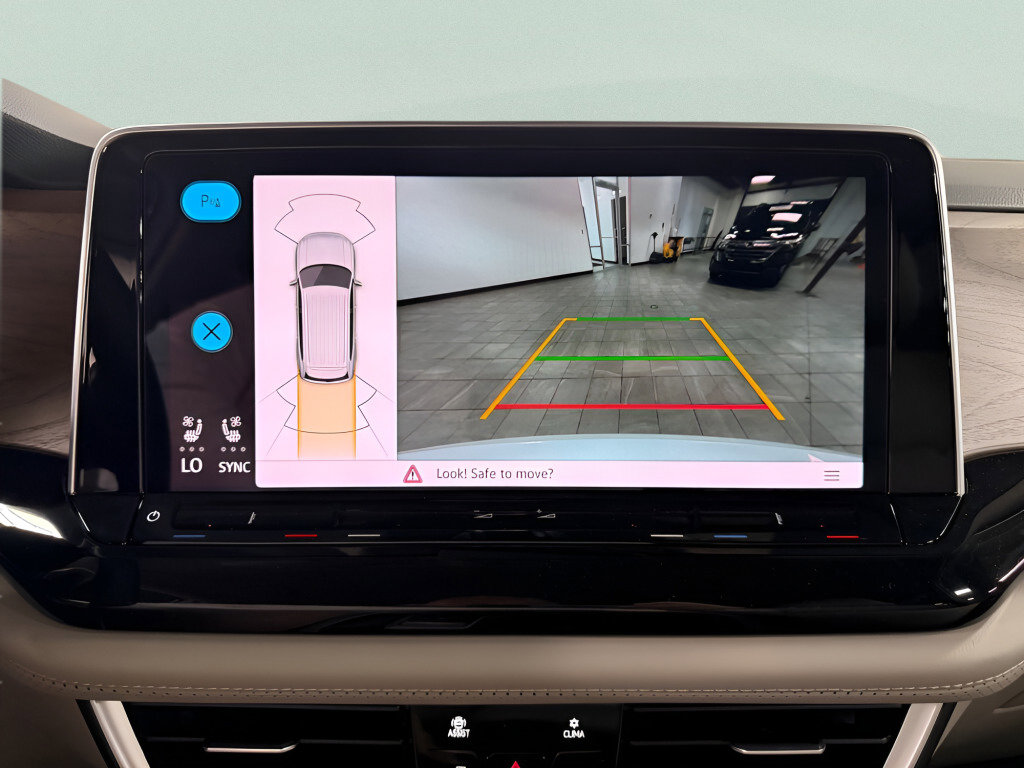 New 2026 Volkswagen Atlas SE image 17