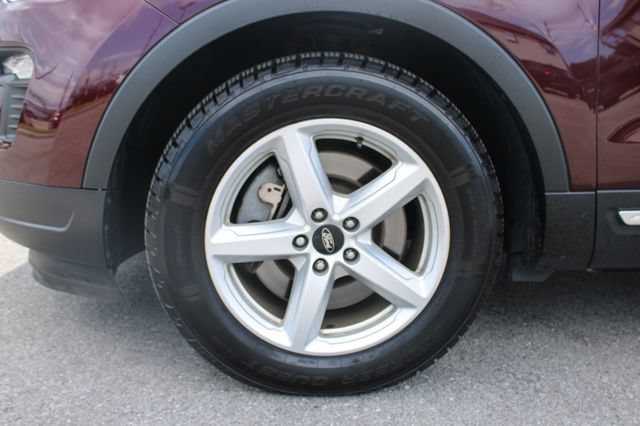 Used 2019 Ford Explorer XLT w/ Equipment Group 202A FWD image 33