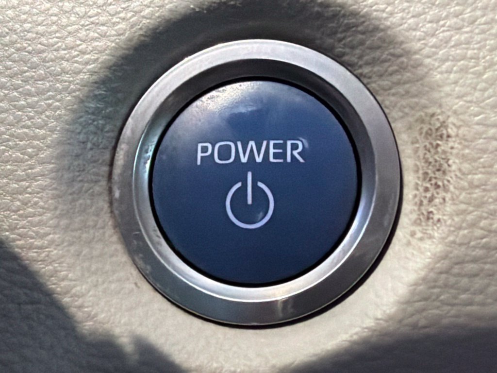 Certified 2021 Toyota Corolla LE FWD image 27