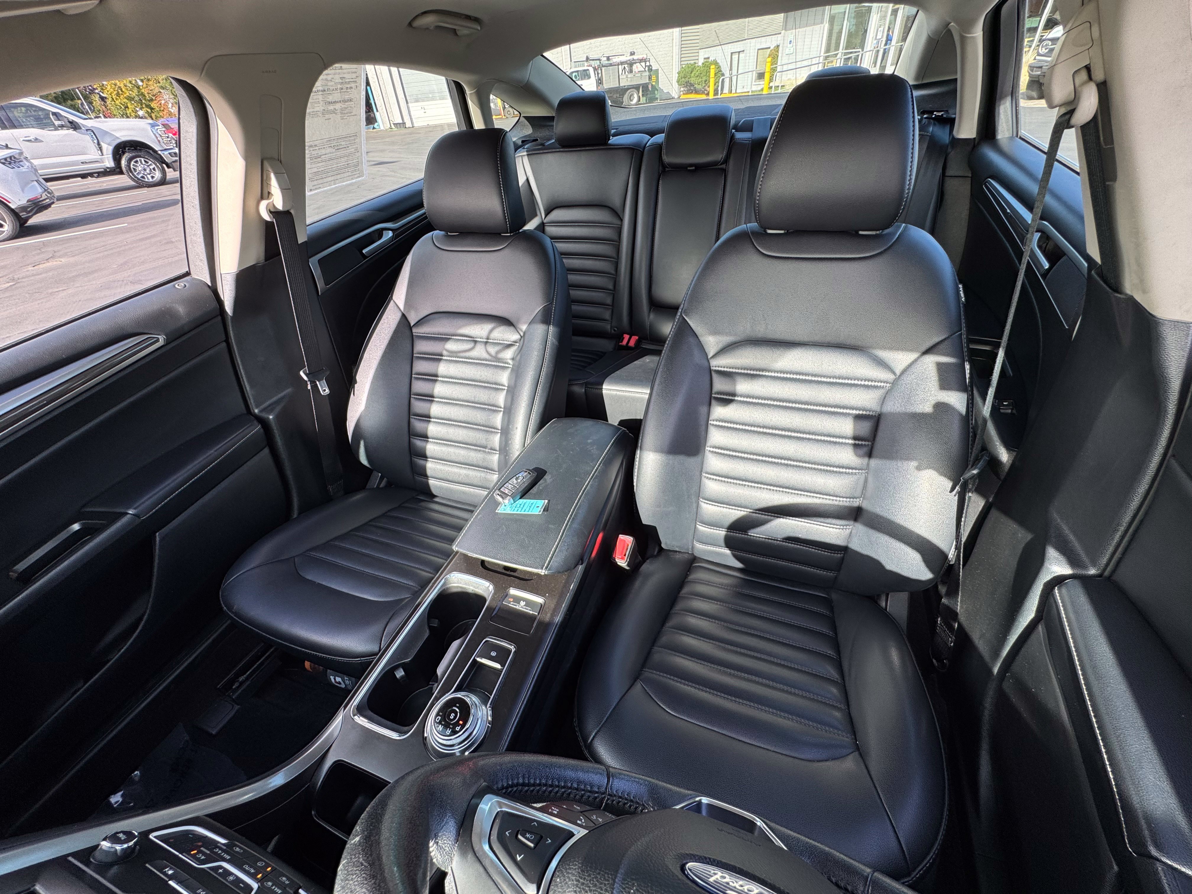 Used 2019 Ford Fusion SEL FWD image 13