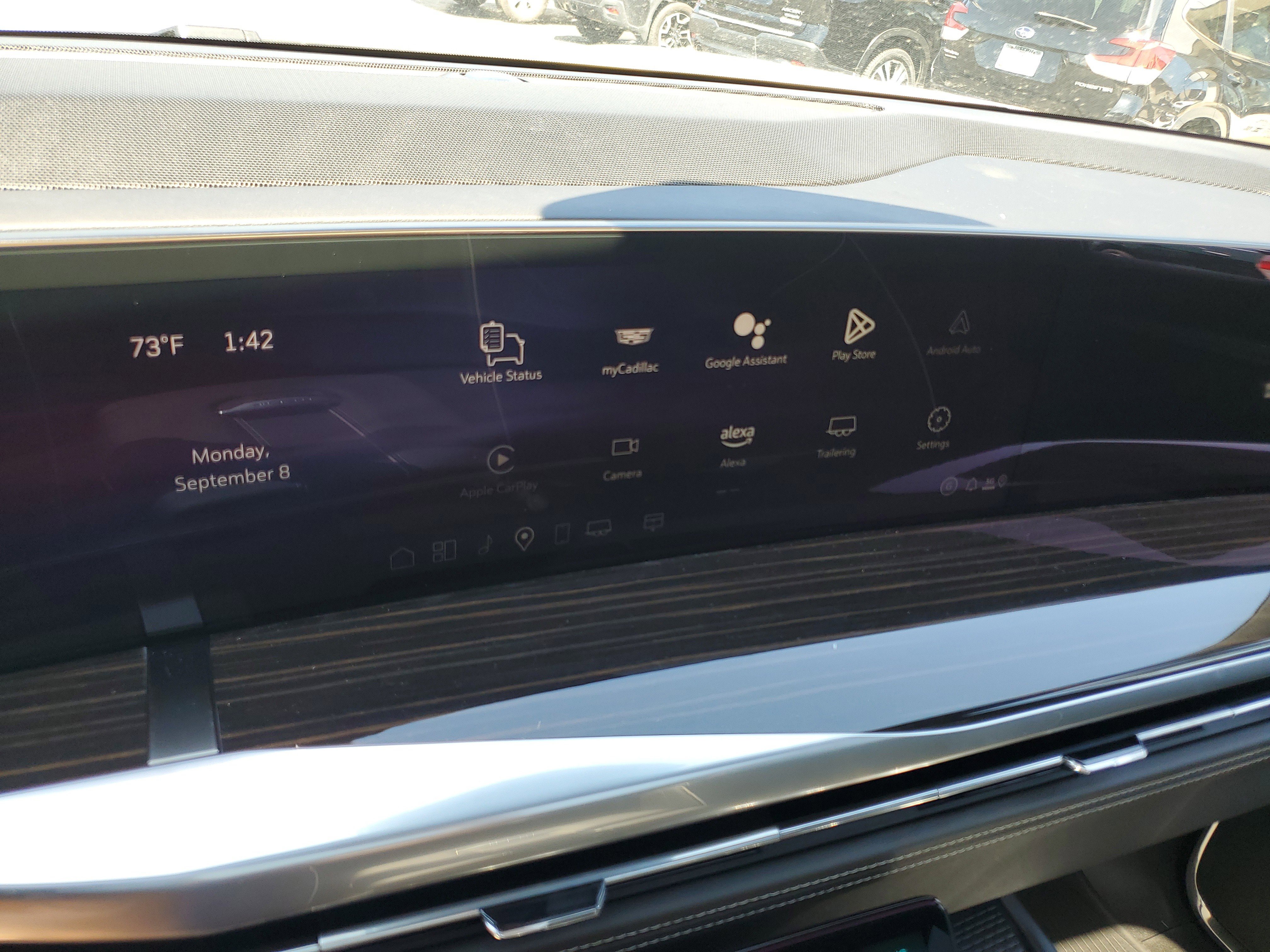 New 2025 Cadillac Escalade Premium Luxury w/ LPO, Radiant Package image 22