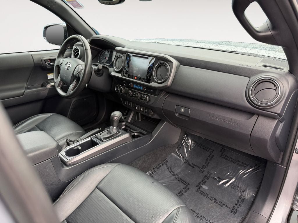 Used 2019 Toyota Tacoma TRD Off-Road AWD/4WD image 26