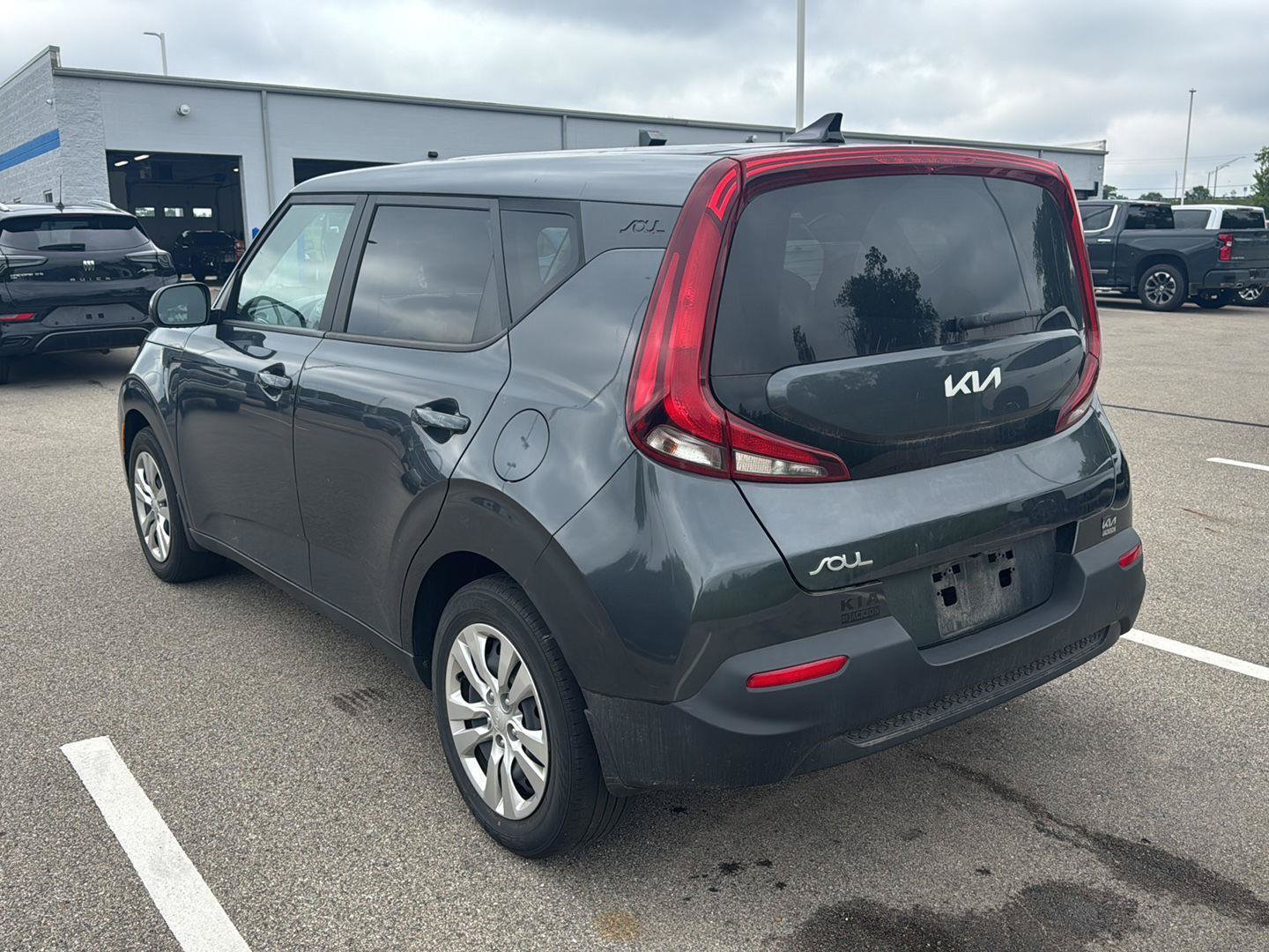 Used 2022 Kia Soul LX FWD image 3