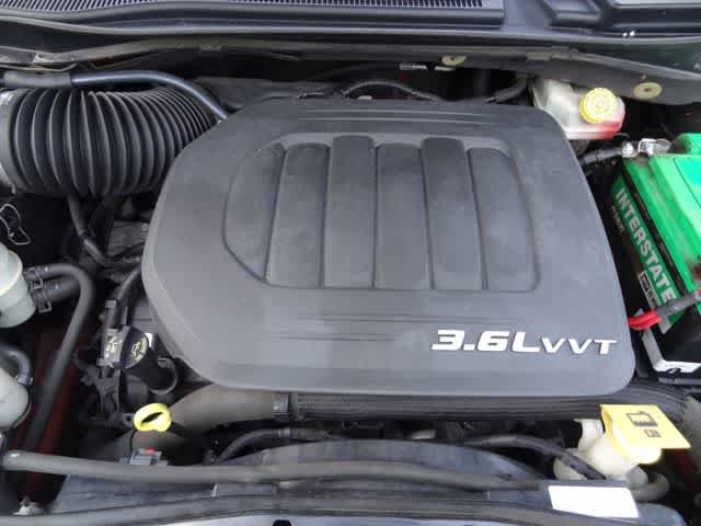 Used 2012 Dodge Grand Caravan Crew w/ Safety Sphere Group FWD image 40