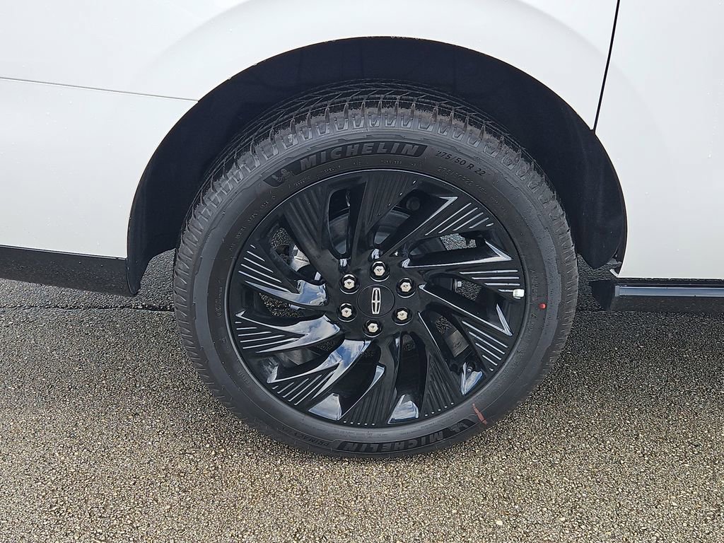 New 2025 Lincoln Navigator L Reserve w/ Jet Appearance Package image 7