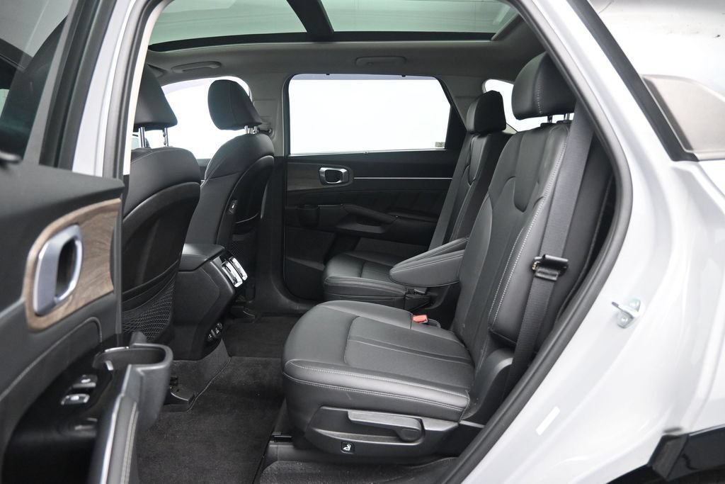 Used 2023 Kia Sorento X-Line EX AWD/4WD image 24