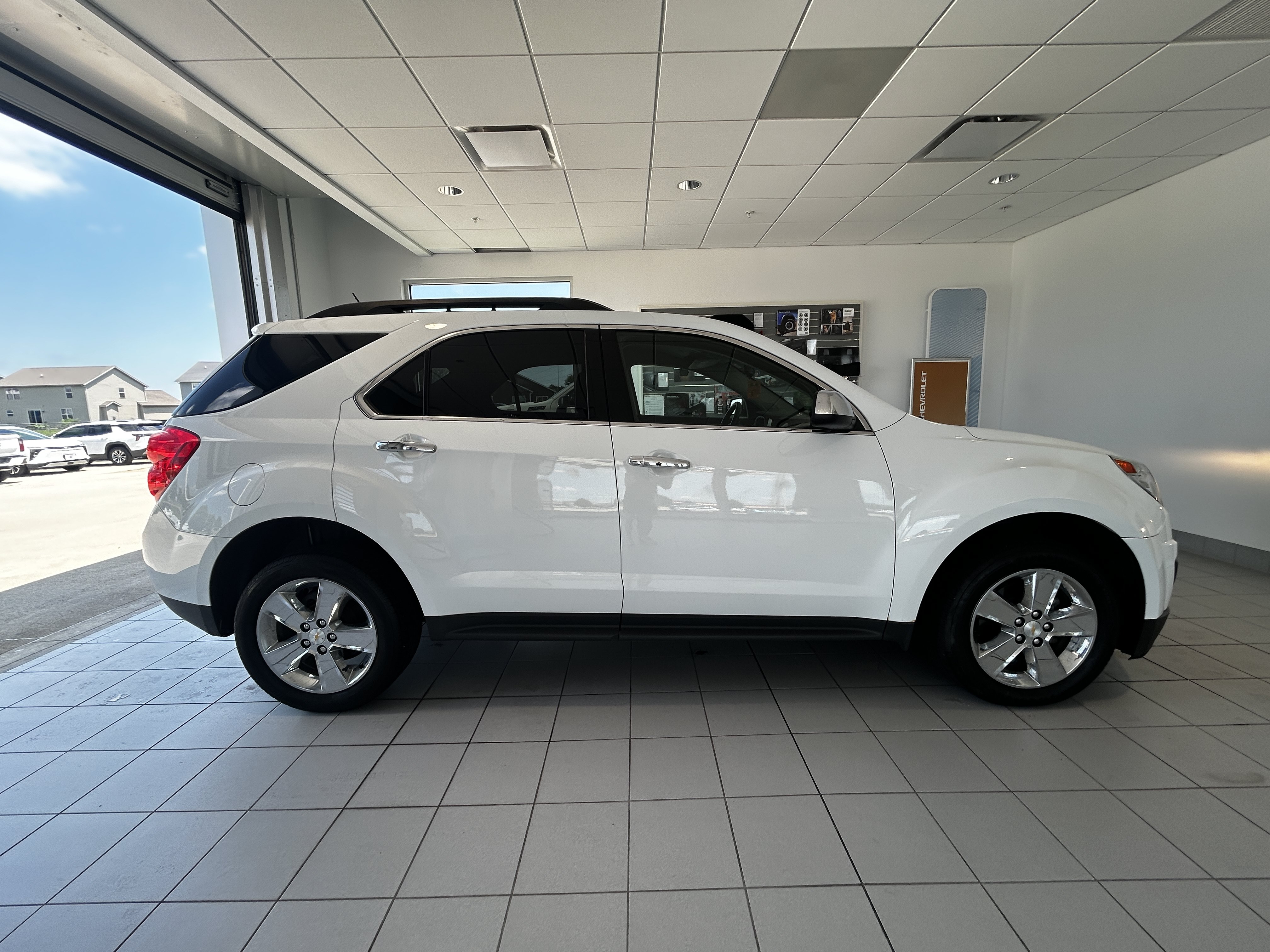 Used 2015 Chevrolet Equinox LT FWD image 6