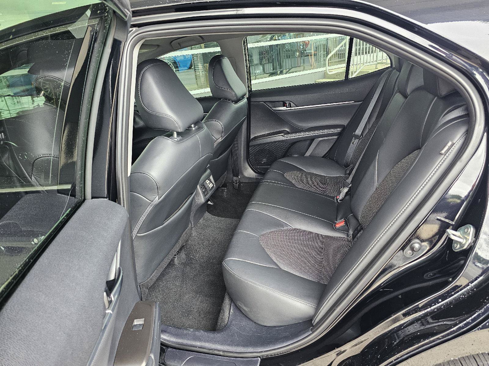 Used 2024 Toyota Camry XLE FWD image 17