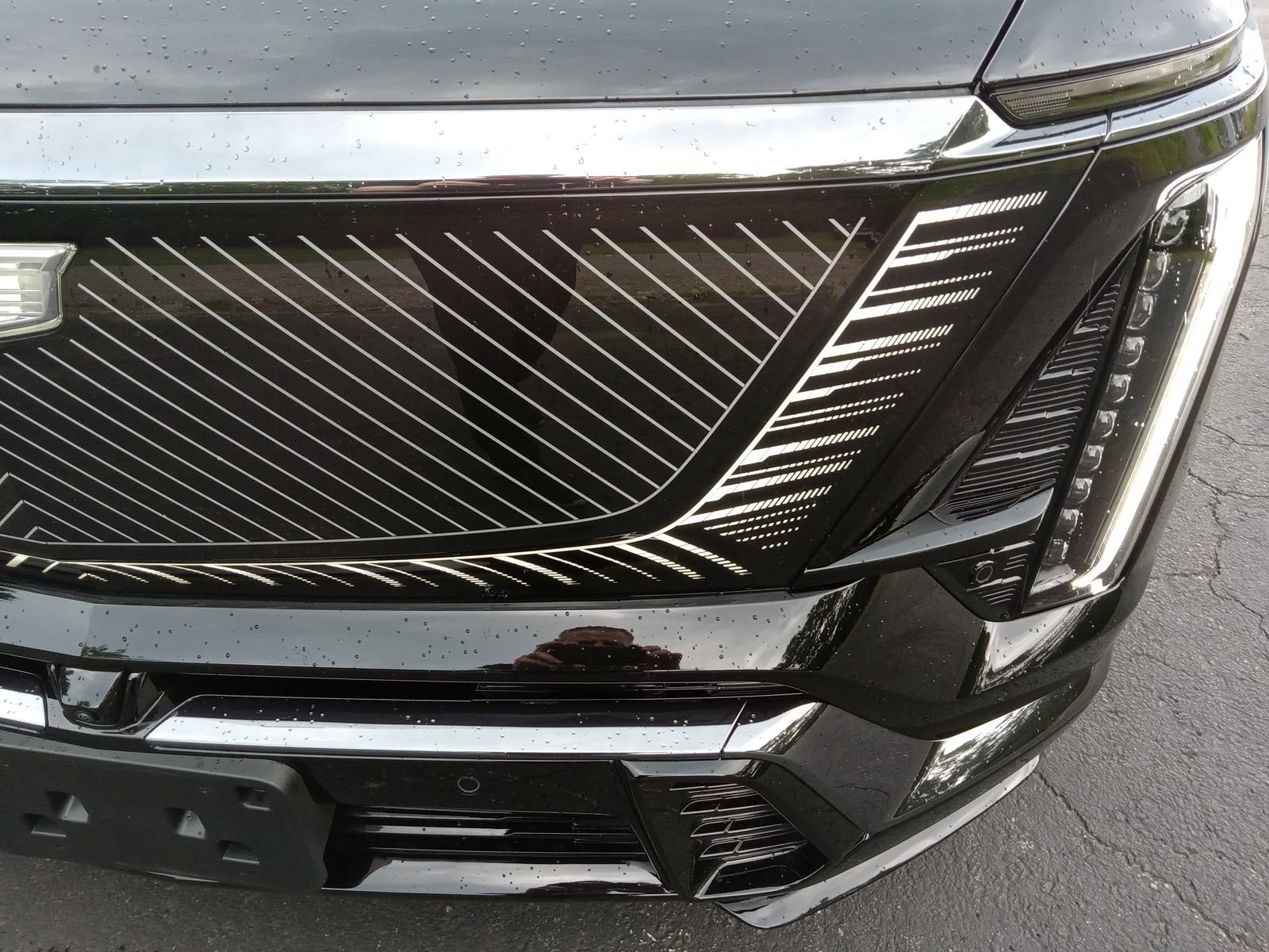 New 2026 Cadillac Vistiq Sport AWD/4WD image 7