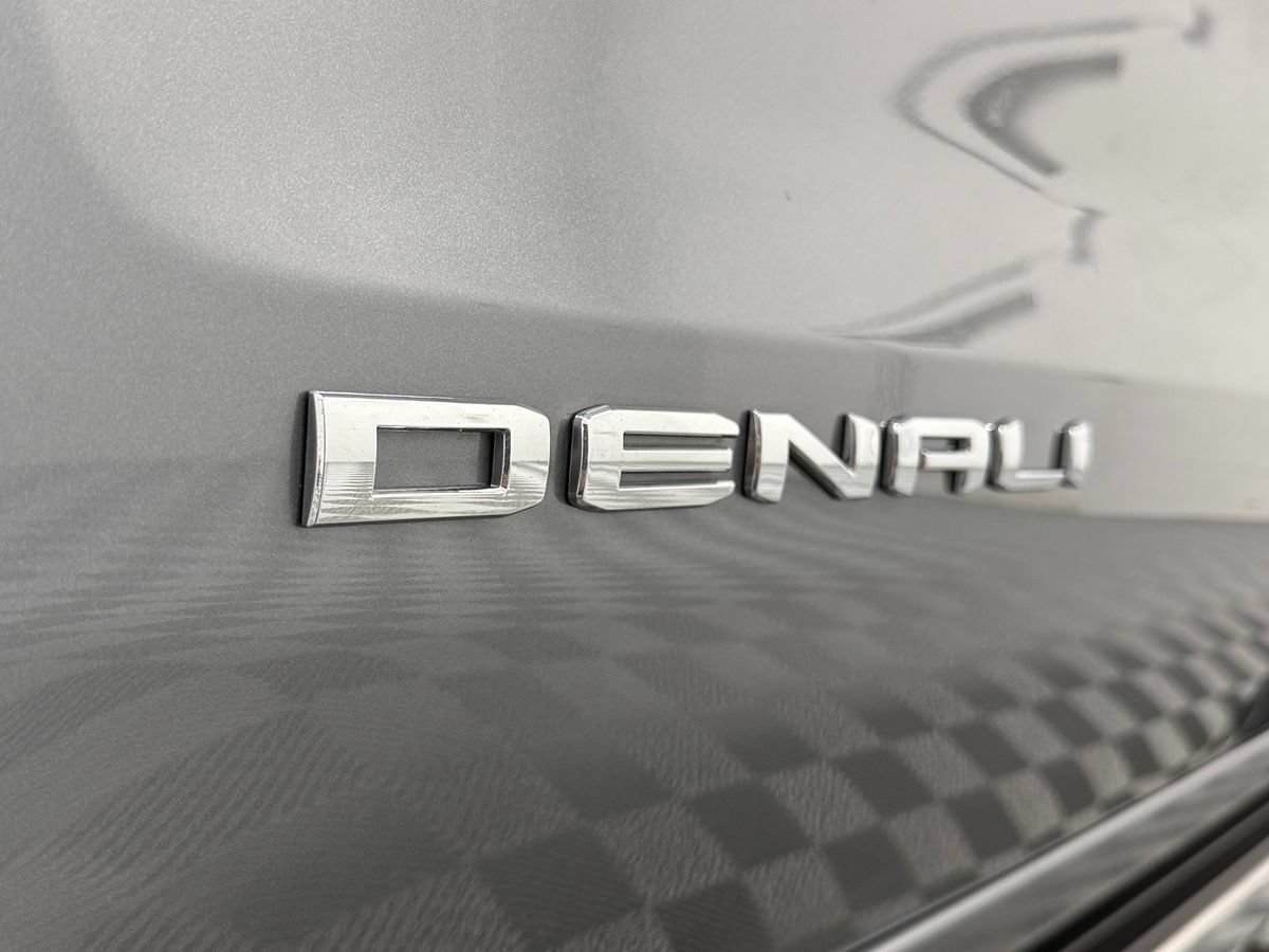 Used 2021 GMC Sierra 1500 Denali w/ Denali Ultimate Package AWD/4WD image 10