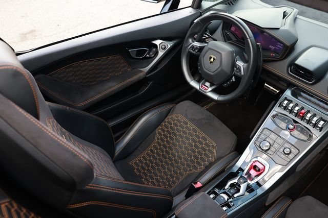 Used 2019 Lamborghini Huracan LP 580-2 RWD image 25
