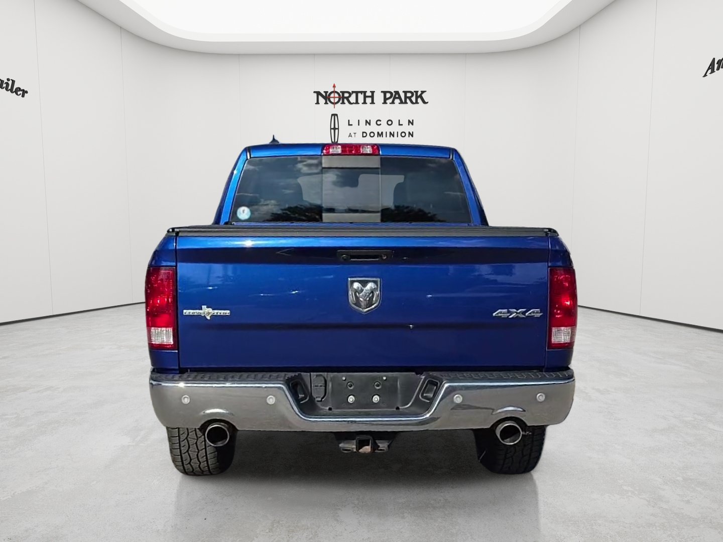 Used 2017 RAM 1500 Lone Star AWD/4WD image 4
