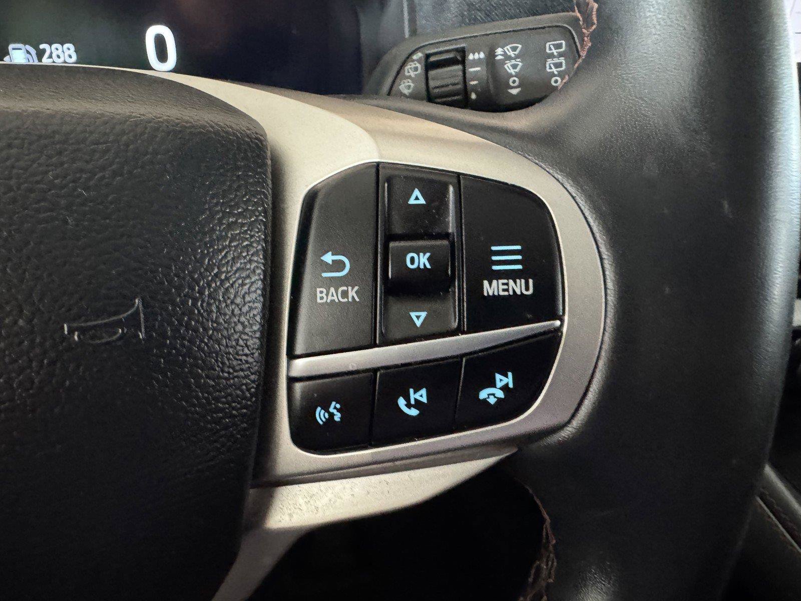 Used 2025 Ford Explorer Active RWD image 22