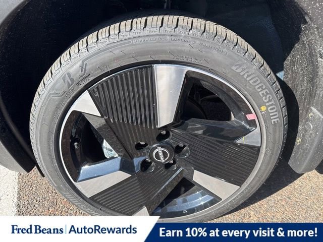 New 2026 Nissan Kicks SR w/ Cold Weather Package image 5