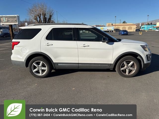 Used 2017 Ford Explorer XLT w/ Equipment Group 202A image 5