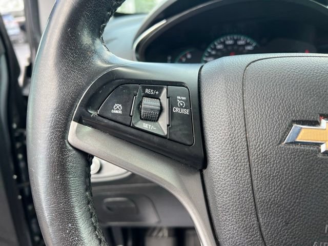 Used 2020 Chevrolet Trax LT w/ Driver Confidence Package FWD image 13