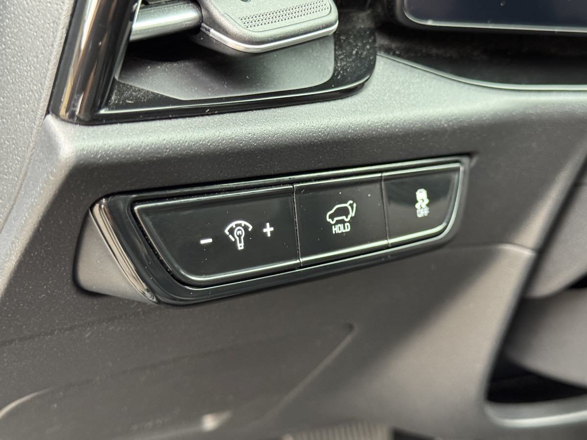 Used 2023 Kia Niro Wind FWD image 30