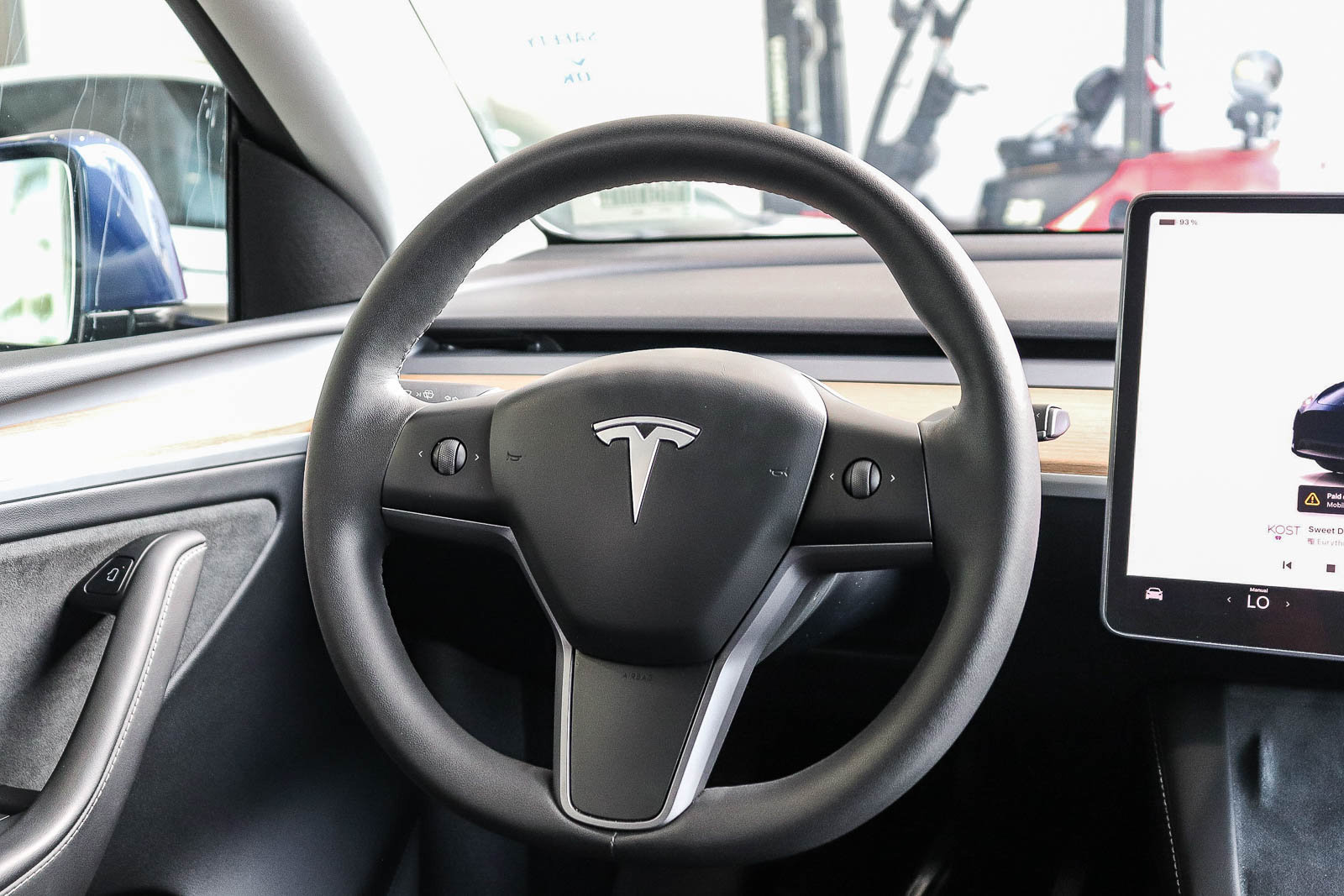 Used 2023 Tesla Model Y Long Range AWD/4WD image 18