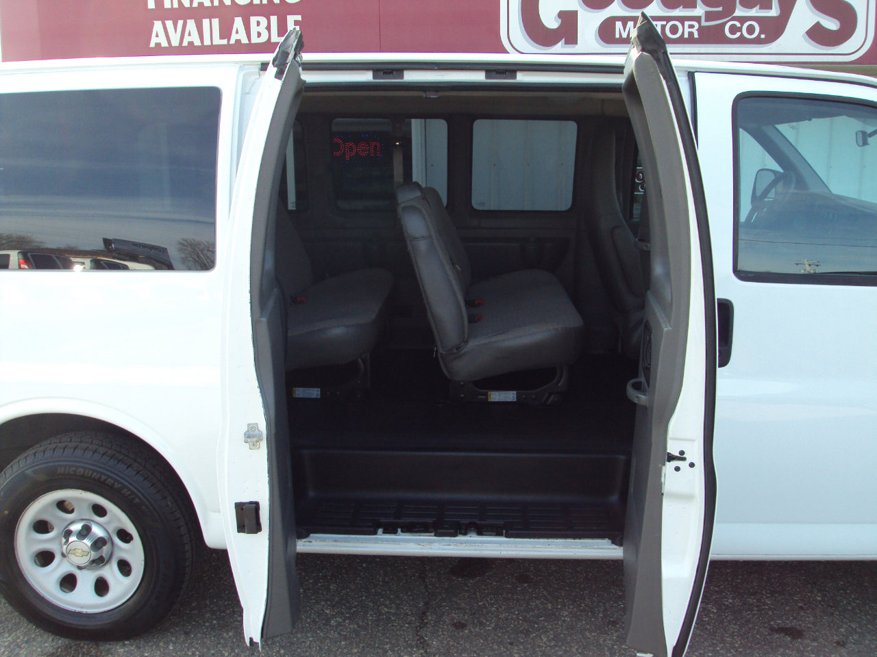Used 2013 Chevrolet Express 1500 LS image 11