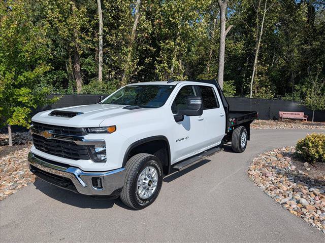 Used 2024 Chevrolet Silverado 2500 LT w/ Convenience Package AWD/4WD image 1