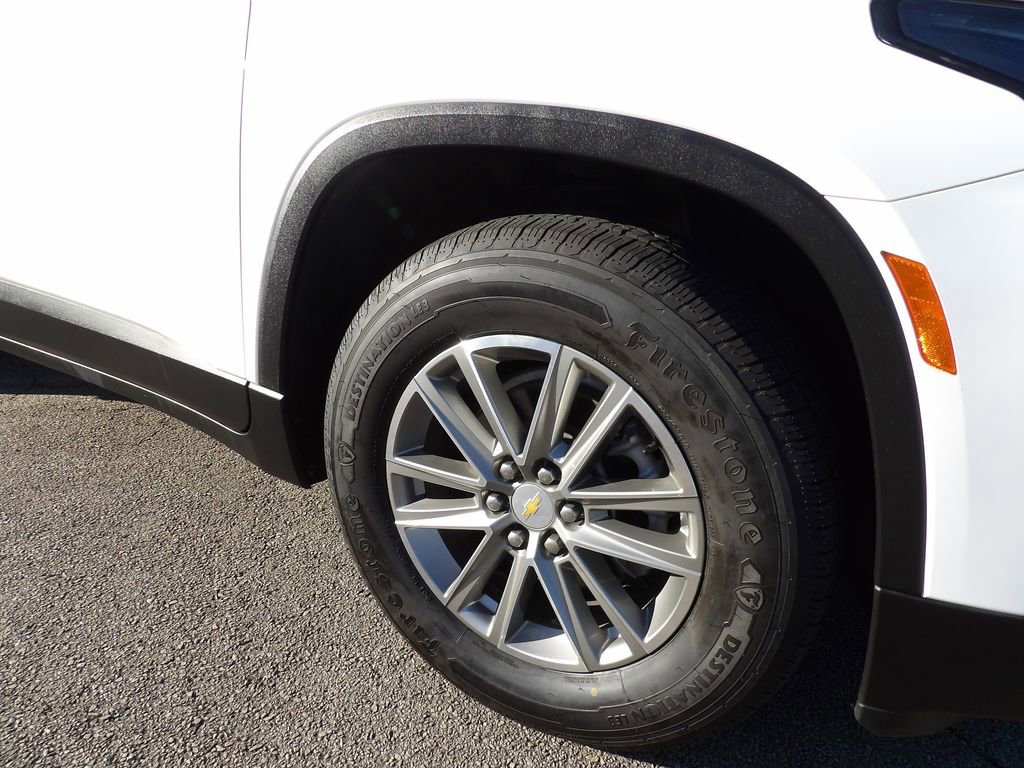Used 2023 Chevrolet Traverse LT image 10