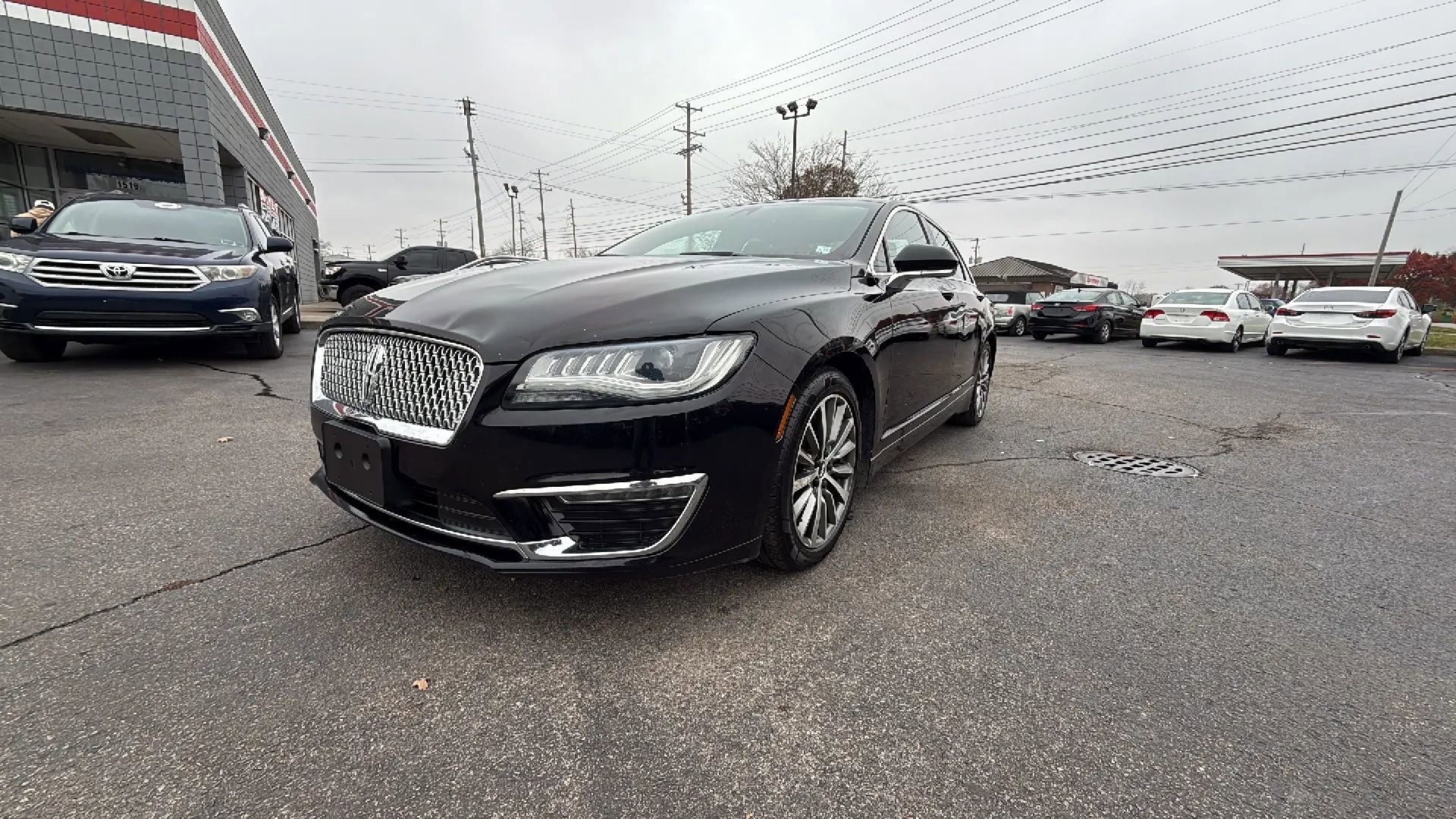 Used 2017 Lincoln MKZ Select w/ Select Plus Package image 2