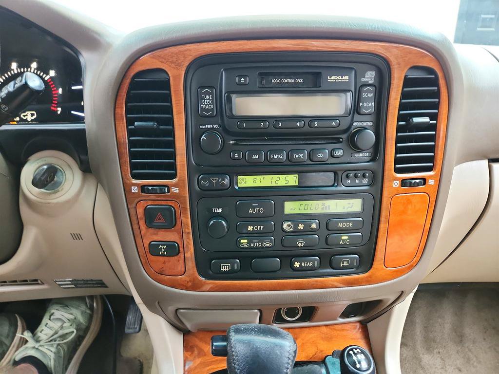 Used 1998 Lexus LX 470 4WD image 19