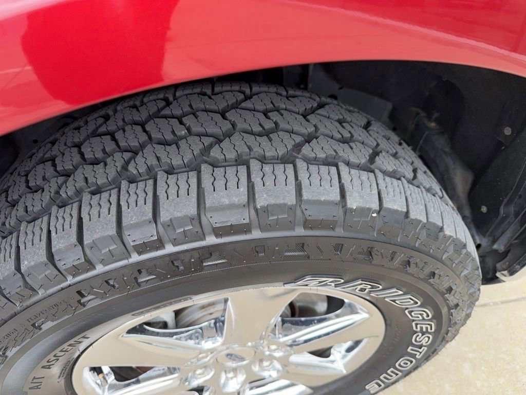 Used 2019 Ford F150 Lariat w/ Equipment Group 502A Luxury AWD/4WD image 5