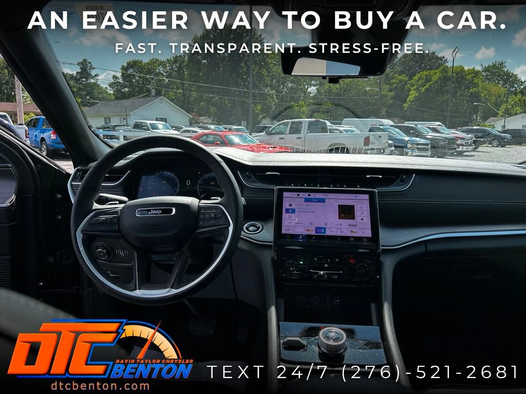 Used 2025 Jeep Grand Cherokee L Limited w/ Luxury Tech Group II AWD/4WD image 26