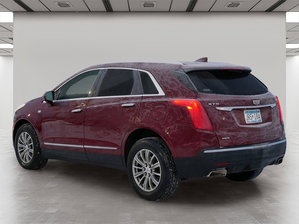 Used 2017 Cadillac XT5 Luxury w/ Driver Awareness Package image 4
