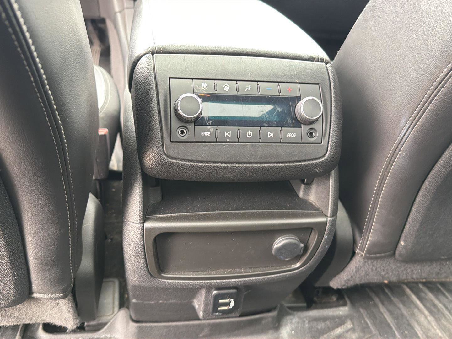 Used 2017 Chevrolet Traverse Premier AWD/4WD image 30