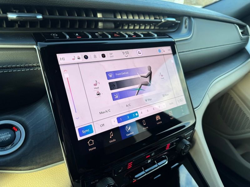 New 2025 Jeep Grand Cherokee Limited w/ Black Appearance Package image 19