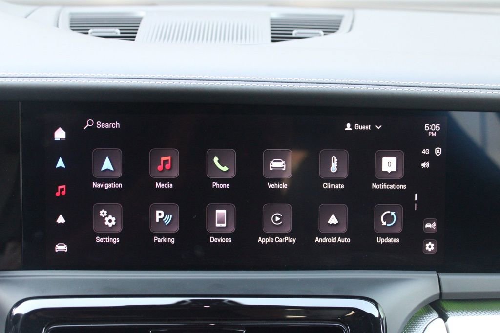 Certified 2025 Porsche Panamera image 29