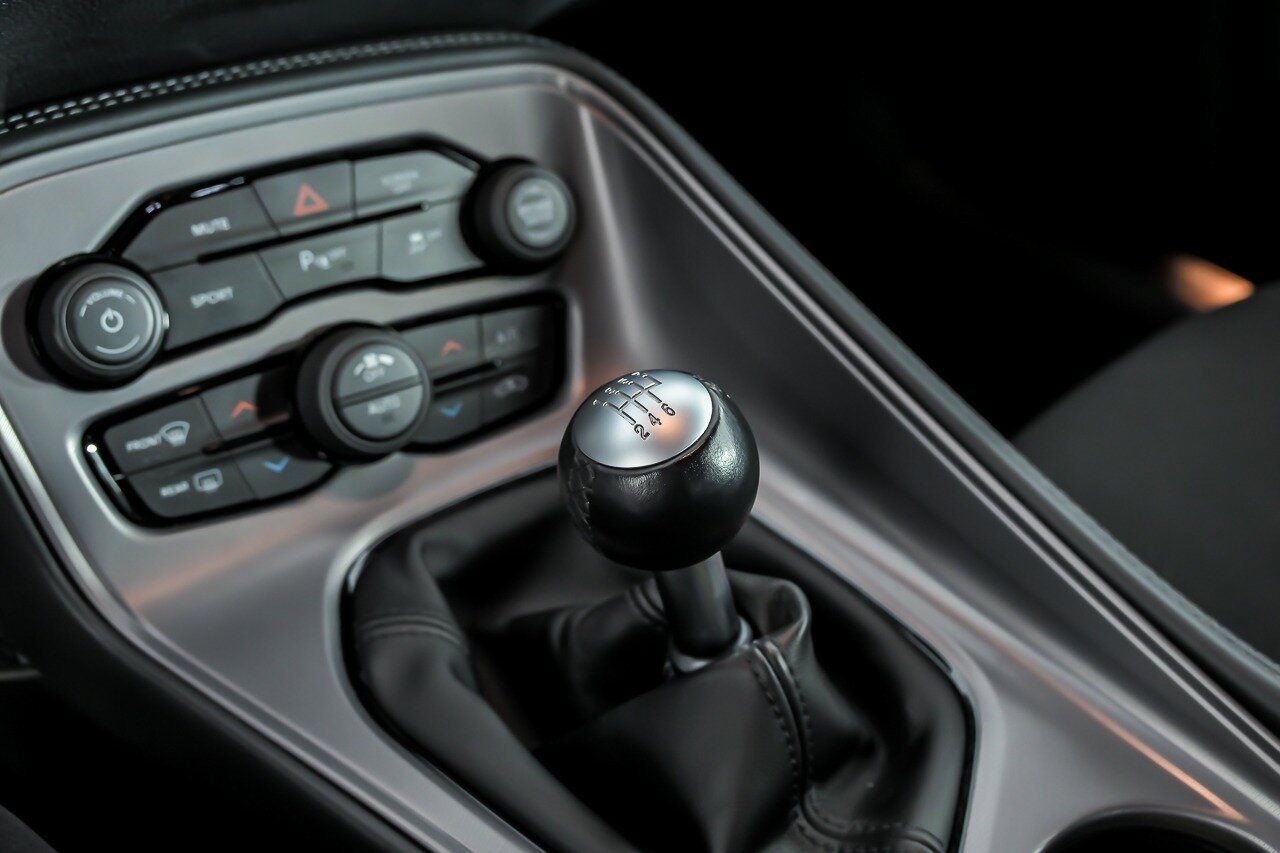 Used 2023 Dodge Challenger R/T w/ Performance Handling Group RWD image 33